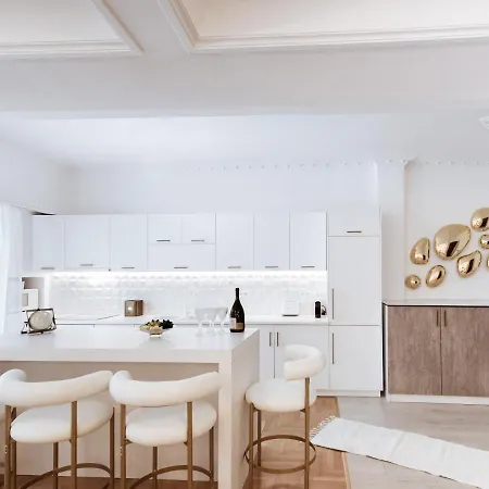 Luxury 3br In The Heart Of The