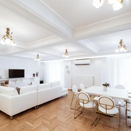 Apartment Luxury 3br In The Heart Of The Athens