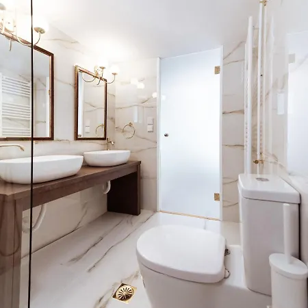 Luxury 3br In The Heart Of The Apartment Athens