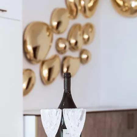 Luxury 3br In The Heart Of The Athens